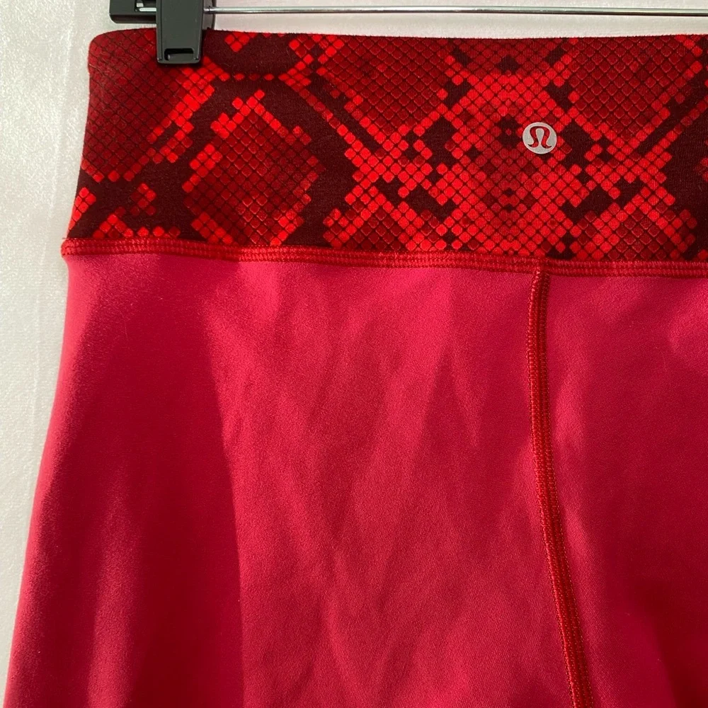 Lululemon Women's Leggings Wunder Under Cropped Reversible Ziggy Snake Red Tide8 - Picture 7 of 13